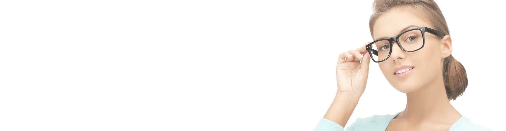 девушка врач в очках